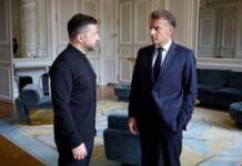 Ucraina, nuovi raid russi. Zelensky da Macron per intesa su difesa aerea