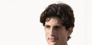 Usa, nipote di Jfk si candida al Congresso: chi è il rampollo dem con 1,7 milioni di follower