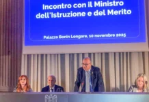 Proteste per Valditara a Vicenza davanti a Confindustria. Il Ministro: “Fuori non ci sono gli studenti” Valditara Vicenza