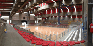 Vicenza investe nello sport: via ai lavori da 463 mila euro su palasport e palestre Vicenza, l'interno del Palasport