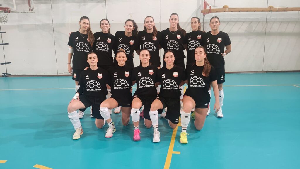 Volksbank Vicenza Volley con maglia allenamento Bioactiva
