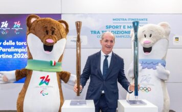 Cosa resterà dei 15 anni di Luca Zaia? Zaia con le torce olimpiche di Milano-Cortina 2026