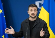 Ucraina, Zelensky riceve il piano di pace degli Usa: “Pronti a lavorare, ma la pace sia dignitosa”