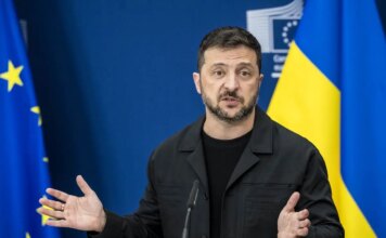 Ucraina, Zelensky riceve il piano di pace degli Usa: “Pronti a lavorare, ma la pace sia dignitosa” Zelensky