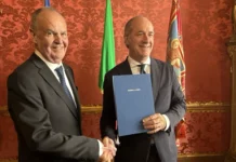 Autonomia differenziata, accordo preliminare Governo-Regione Veneto a 5 giorni dal voto. Scoppia la polemica elettorale calderoli zaia preaccordo autonomia