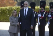 Migranti, Meloni: “Protocollo Albania funzionerà con nuovo patto asilo” italia albania