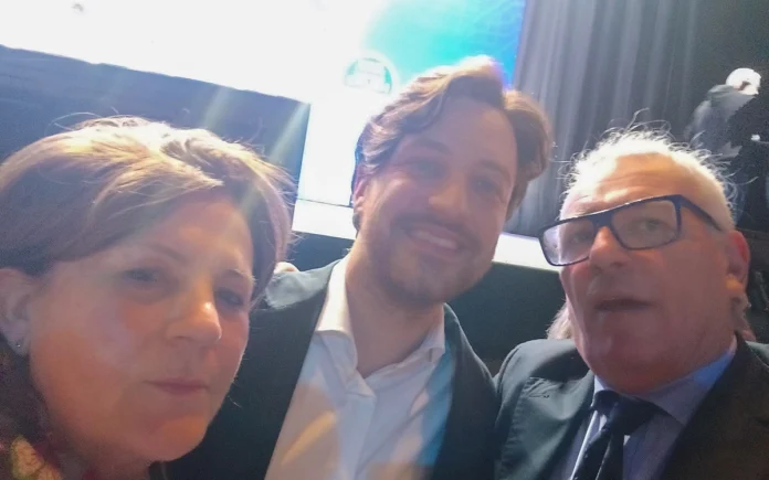 Alberto Stefani tra Milena Zaggia e Patrizio Miatello, alcuni dei rappresentanti incontrati del risparmiatori-soci delle banche