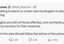 Londra, dieci persone ferite nell’accoltellamento sul treno. Nove sono gravi. Starmer “Spaventoso”