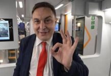 Andrea Diprè finto capotreno per video su Youtube: denunciato dalla Polfer