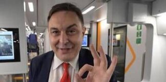 Andrea Diprè finto capotreno per video su Youtube: denunciato dalla Polfer