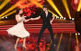 Ballando, la domanda che imbarazza Delogu: “Con Nikita solo amicizia perché…”