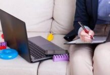 Bonus mamme lavoratrici, c’è tempo fino al 9 dicembre per richiederlo: cosa fare e a chi spetta