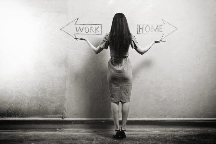 Casa o lavoro per le donne Casa o lavoro per le donne