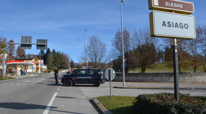Guidava ubriaco in contrada Melette a Gallio, fermato dai Carabinieri: denuncia e patente ritirata per 30enne di Monticello Conte Otto controlli dei carabinieri in Altopiano a Gallio