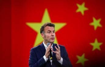 Dazi, Macron avverte la Cina: “Pronti a tariffe europee se non ridurre il deficit commerciale con l’Ue”