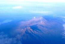 Elicottero in missione di soccorso si schianta sul Kilimangiaro, 5 morti