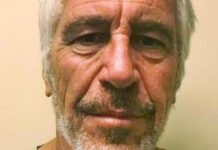 Epstein, pubblicati i file: c’è anche Clinton in piscina