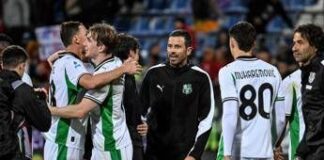 Fiorentina, crisi senza fine: il Sassuolo vince 3-1 a Reggio Emilia