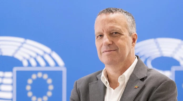 Forza Italia Veneto, Tosi rinnova i vertici: il vicentino Maltauro e Forcolin nuovi vicesegretari regionali Flavio Tosi Forza Italia Veneto