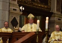 Monsignor Brugnotto vescovo Vicenza invoca la pace per i 116 migranti morti a Natale migranti morti