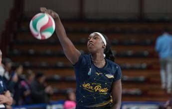 “Ho giocato in casa, ma non mi sono sentita a casa”: lo sfogo della pallavolista azzurra Adhu Malual per gli insulti razzisti