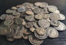 Il tesoro romano scoperto in Francia, decine di migliaia di monete di 1800 anni fa