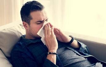 Influenza, ecco cosa fare: no ad antibiotici fai da te e corse al pronto soccorso