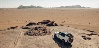 La Defender traccia il futuro della Dakar, chilometro dopo chilometro