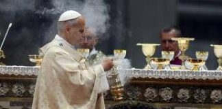 Leone XIV alla messa di Natale: “Come non pensare a Gaza, alle tende esposte al freddo”
