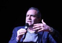 Luigi De Magistris: “Mi ricandido sindaco di Napoli, partita aperta con Manfredi”