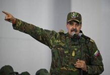 Maduro riappare in pubblico dopo giorni: “Venezuela è indistruttibile”