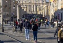 Manovra, dai pellegrini alle galline: la carica delle micro-norme