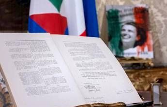 Mattarella, discorso di fine anno con i simboli che celebrano la nascita della Repubblica