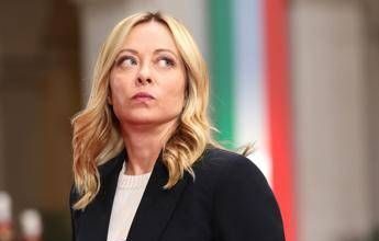 Meloni: “Nessuna incrinatura Usa-Ue, ma Europa deve difendersi da sola”