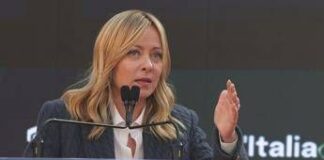 ‘Spara a Giorgia’, scritta contro Meloni siglata Br su sede Lega di Busto Arsizio