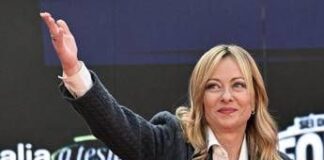 Meloni chiude Atreju, nel mirino Landini e Schlein: “Chi non ha contenuti scappa”