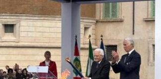 Milano-Cortina, Mattarella accende braciere: “Pace è nel dna olimpico, tregua sia rinnovata”