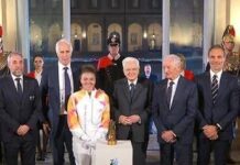 Milano-Cortina, la fiamma olimpica è arrivata in Italia ed è stata consegnata a Mattarella
