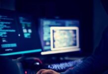 Nave italiana fermata in Francia e il mistero del ‘dispositivo spia’: “Pista di interferenza straniera”