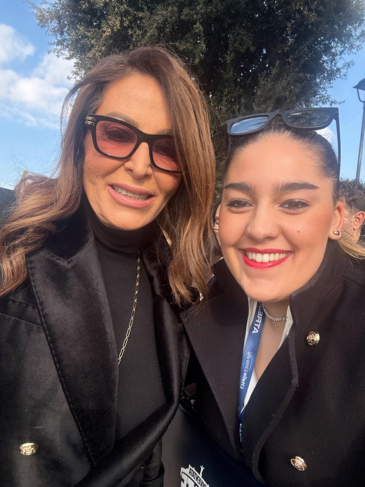 Nicole con Daniela Santanchè