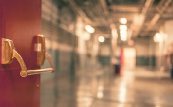 Suicidio assistito, paziente Veneto ottiene ok in Svizzera: “Ma vorrei morire in Italia, a casa mia” Ospedale suicidio assistito veneto luca coscioni