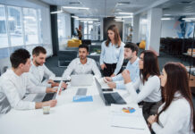 Ottimizzazione aziendale e aumento della produttività per il successo Produttività per il successo: ottimizzazione aziendale e aumento