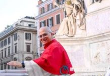 Papa Leone a piazza di Spagna per l’omaggio all’Immacolata: “Si aprano porte di pace”