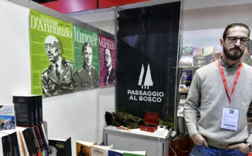 “Più libri, più liberi”, più Nazi. “Passaggio al Bosco” alla fiera dell’editoria inquinata dal non pensiero estremista Passaggio al bosco a "Più libri, più liberi"