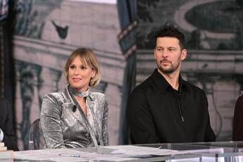 Federica Pellegrini e Matteo Giunta, la cena romantica e il pancione: “Baricentro spostato in avanti”