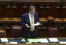 Pensioni, governo deposita nuovo emendamento: cosa cambia in Manovra