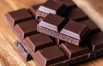 ‘Più giovani’ con il cioccolato fondente, lo studio