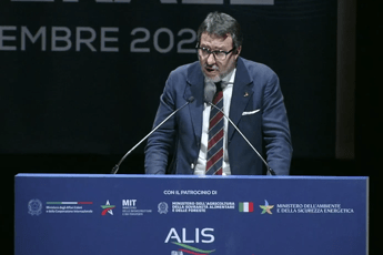 Porti, Salvini: “Entro Natale riforma governance in Cdm”