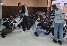 Potenziavano i motori delle e-bike: sequestrate 295 bici e due denunce