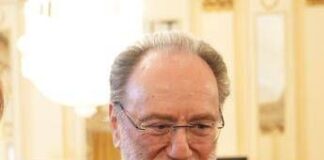 Riccardo Chailly, condizioni stabili per il direttore d’orchestra dopo il malore alla Scala